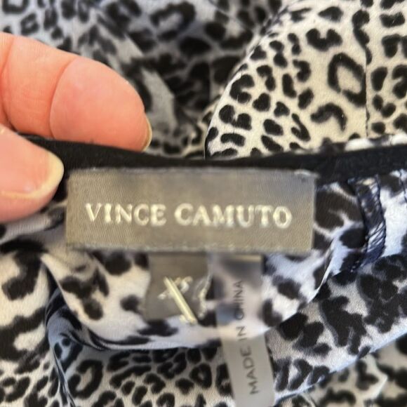 Vince Camuto Leopard Print Black gray purple Long Sleeve Blouse Size XS EUC - Picture 8 of 9